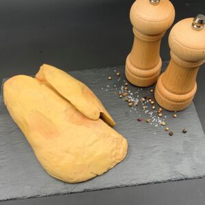 Foie gras frais de canard déveiné-IGP Gers cerrtifiée-Famille Gomer-Saint Médard-Gers-32