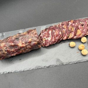 Saucisson de canard aux noisettes du Gers-entier-300g environ-sous vide-famille Gomer-Saint Médard-Gers
